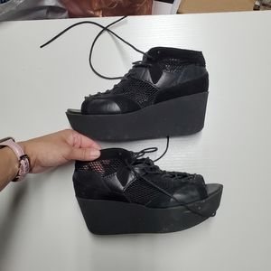 Vagabond open toe tie up platform mesh shoes size 37
